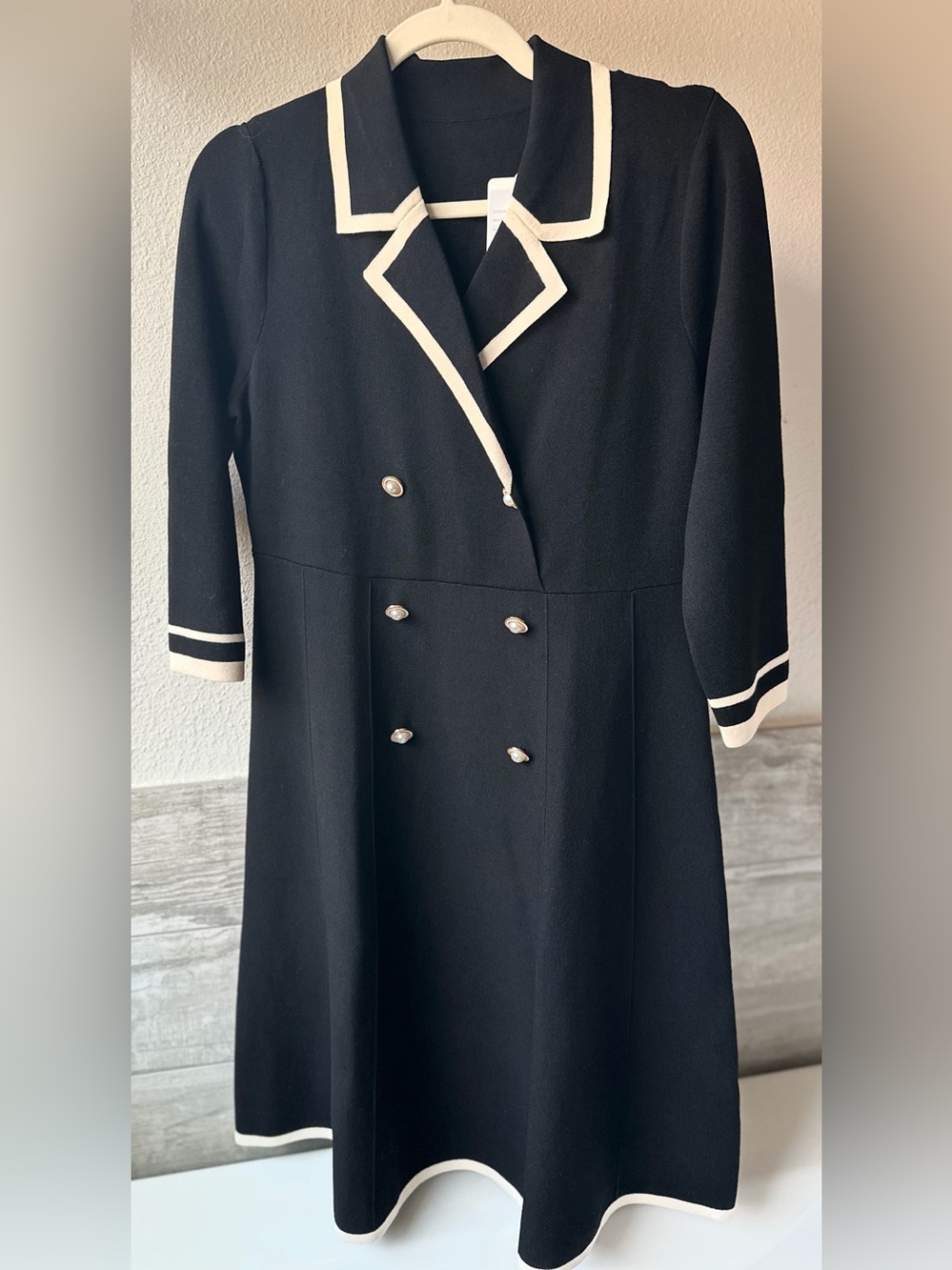 NWT Goelia Elegant Black Dress, Cream Trim, Double-Breasted Pearl Buttons - Sz L - Picture 3 of 8